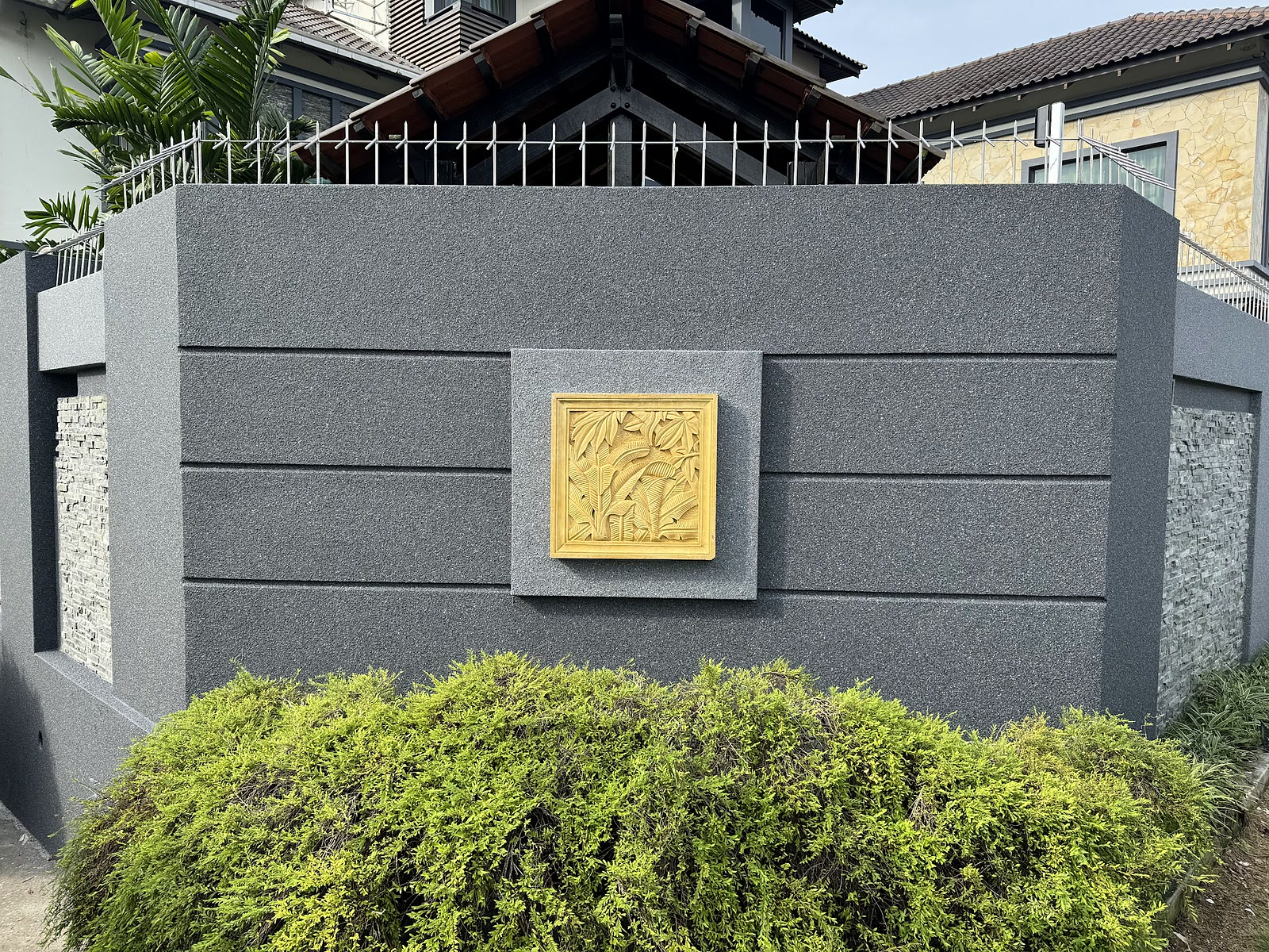 Granite Spray - Stone Charcoal